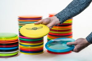 Disc Golf Scheiben der Marken Innova und Dynamic Discs